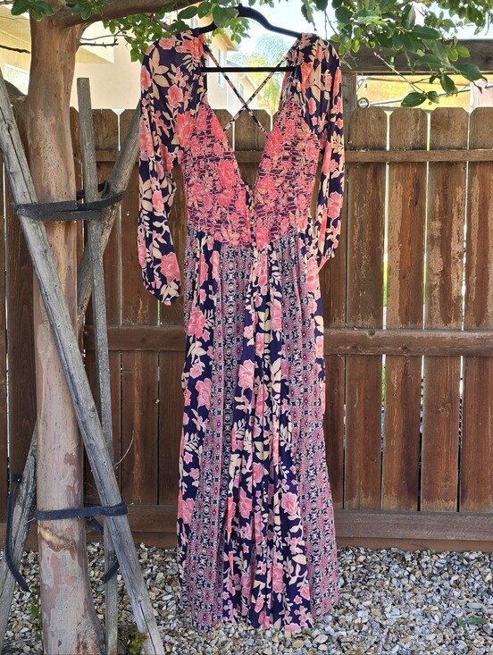 Free People Dresses & Skirts - Free People Maxi dress